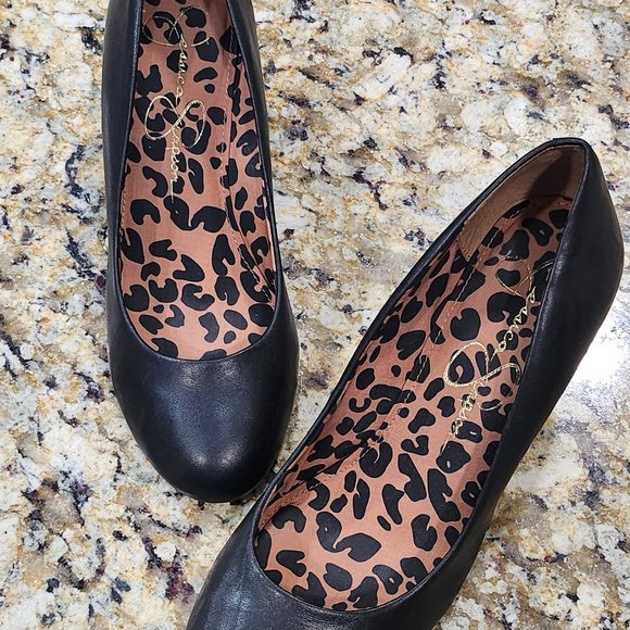 Jessica Simpson Sampson Wedge Pumps Black Smooth 8 1/2 M - Picture 1 of 10